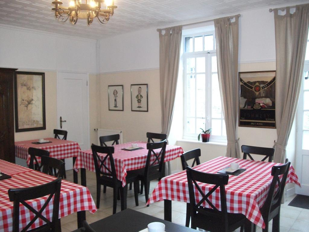 Au Bon Accueil Bed and Breakfast Saint-Marcan Δωμάτιο φωτογραφία