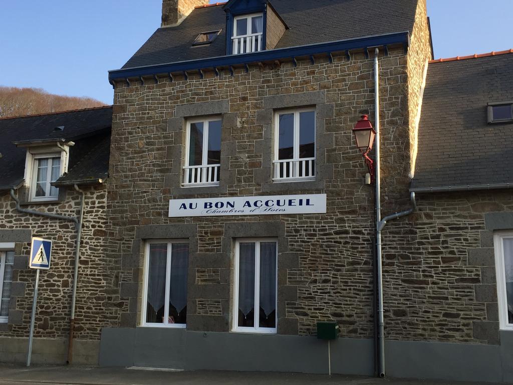 Au Bon Accueil Bed and Breakfast Saint-Marcan Εξωτερικό φωτογραφία